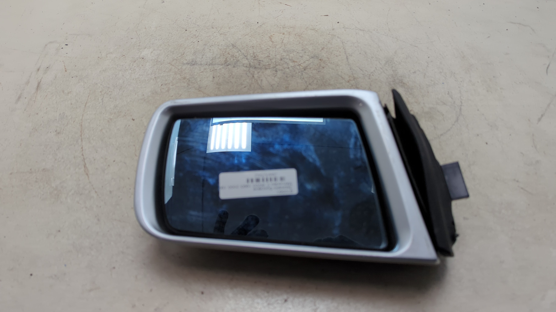 Зеркало правое электрическое