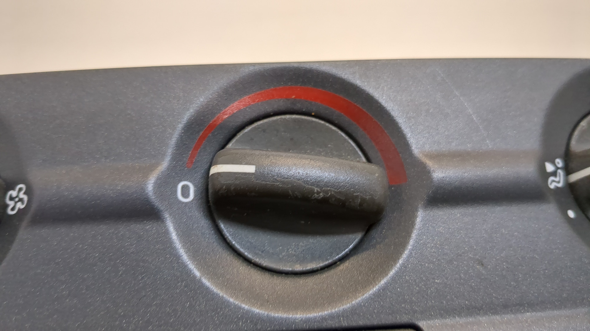 Переключатель отопителя