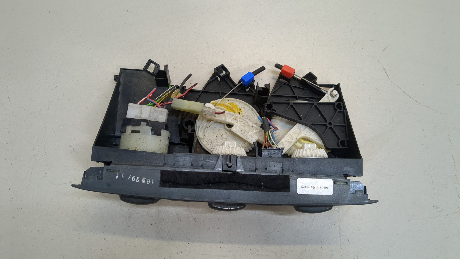 Переключатель отопителя