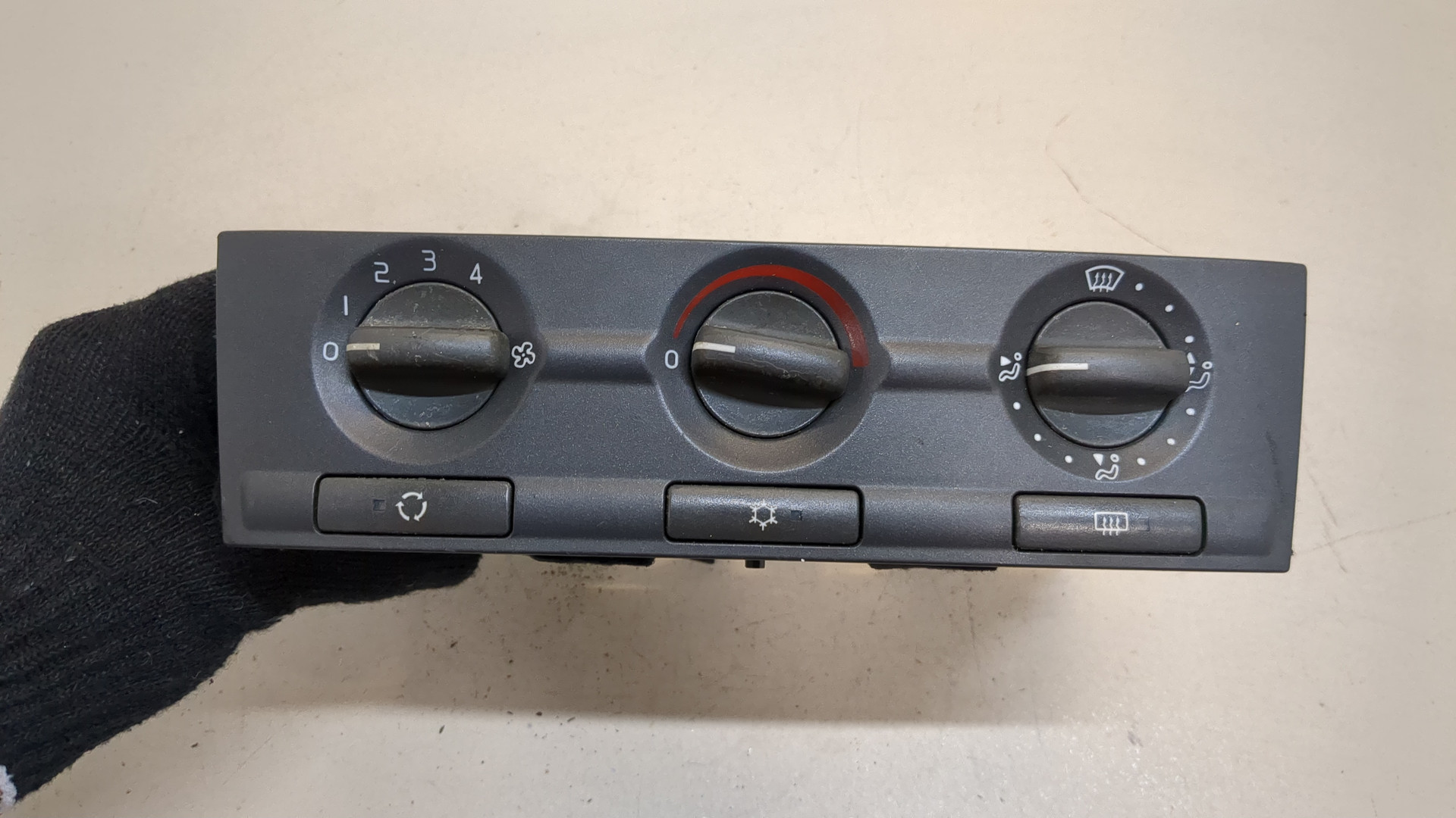 Переключатель отопителя