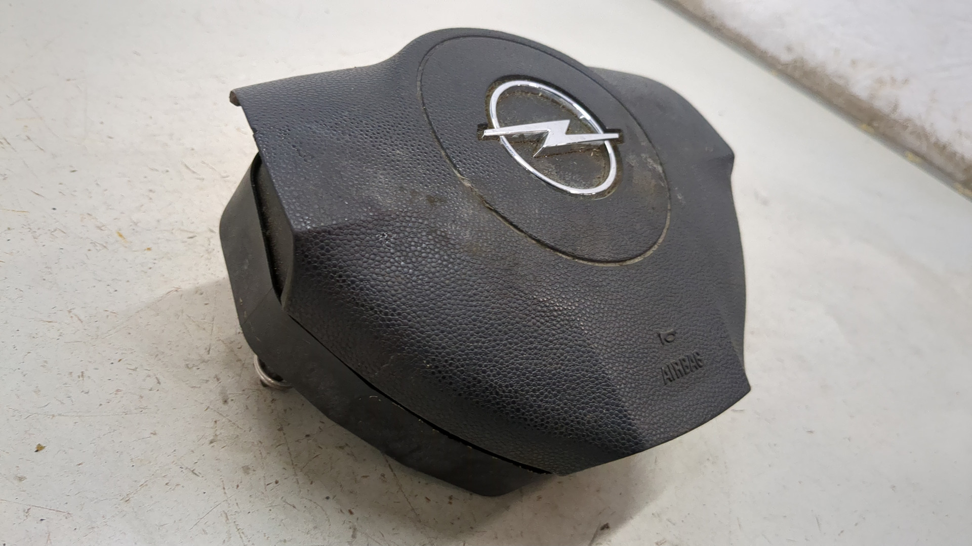 Подушка безопасности в рулевое колесо