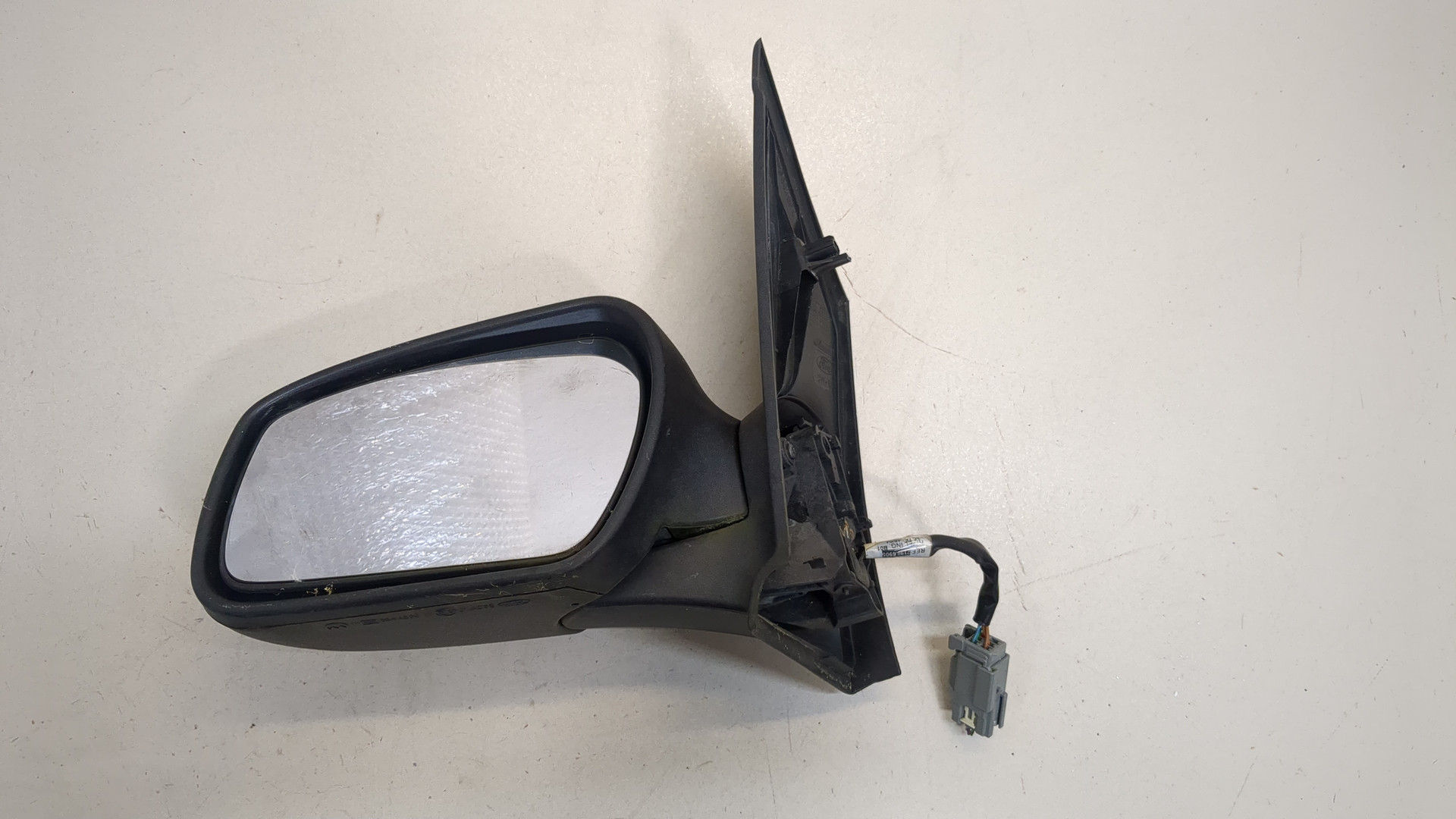 Зеркало левое электрическое