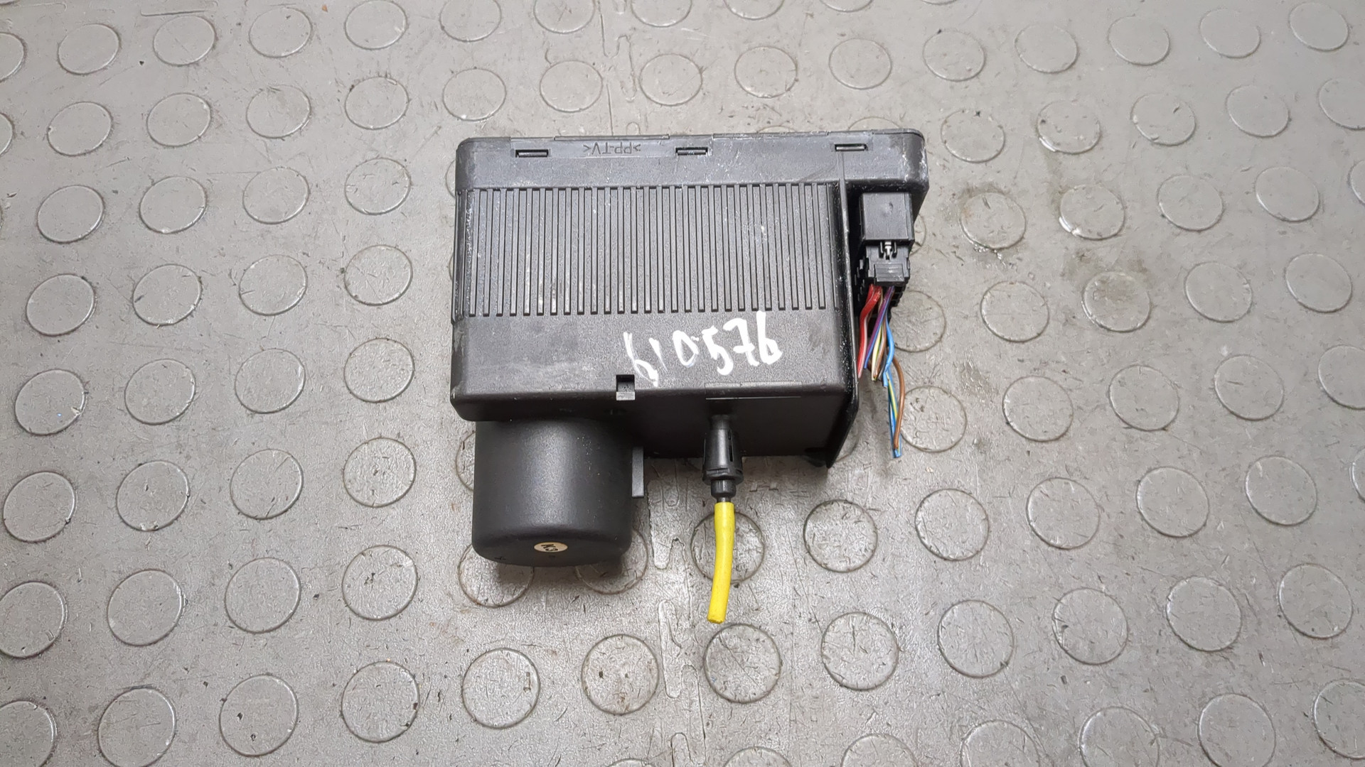 Вакуумное устройство системы центрального замка