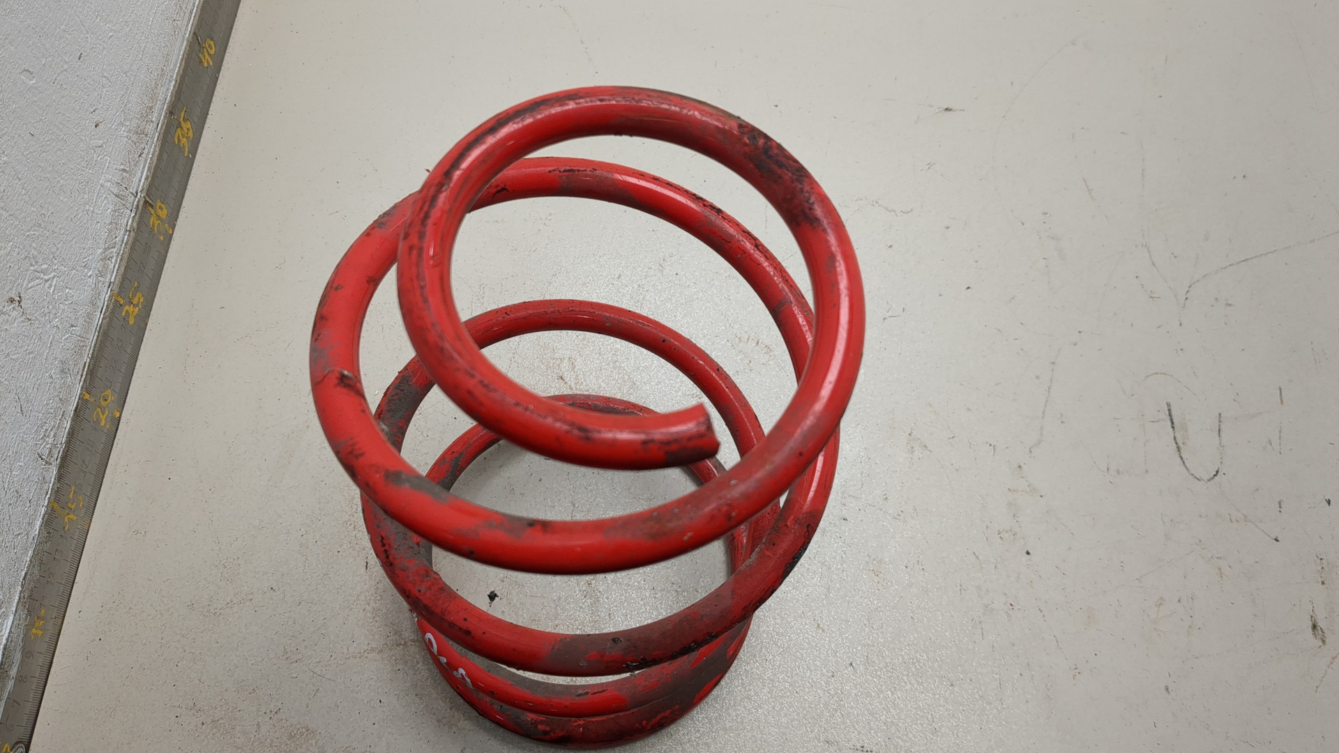 Пружина передняя