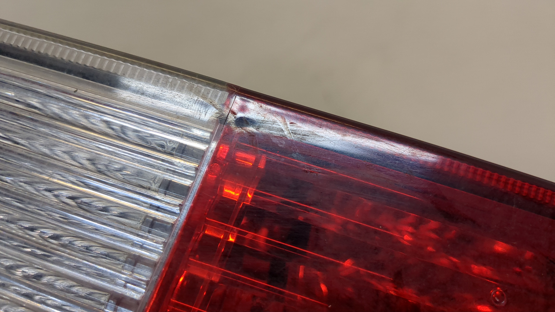 Фонарь задний левый