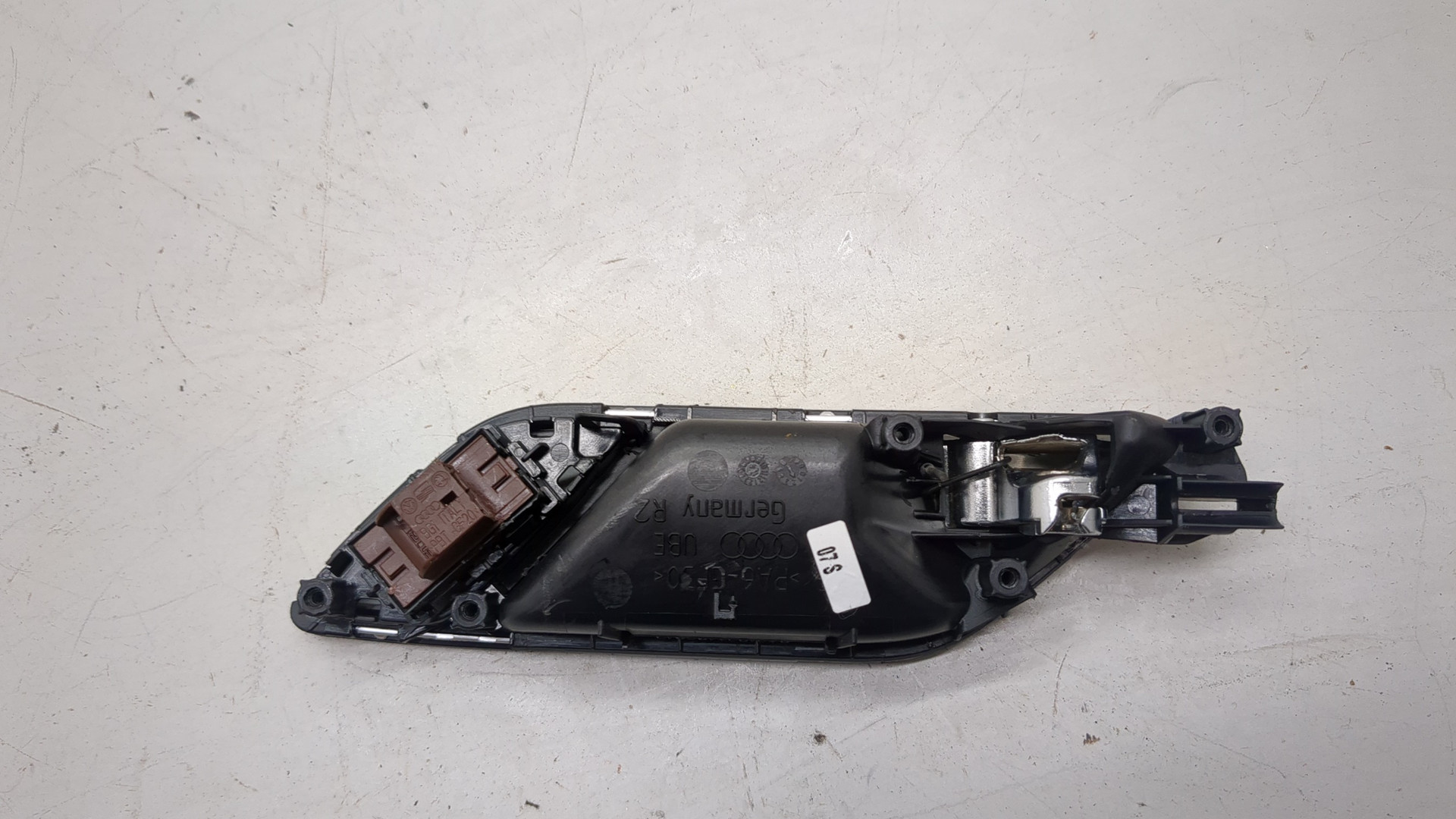 Ручка двери передней внутренняя правая