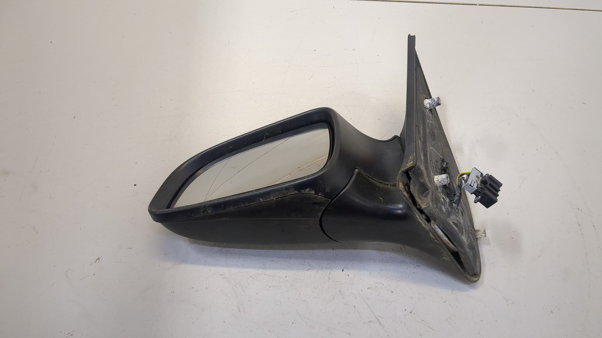 Зеркало левое электрическое