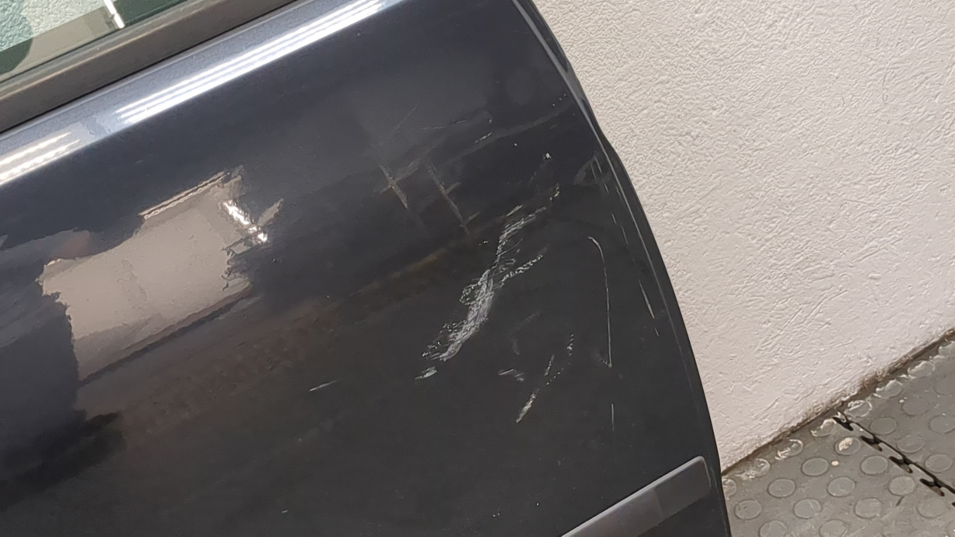 Дверь задняя правая