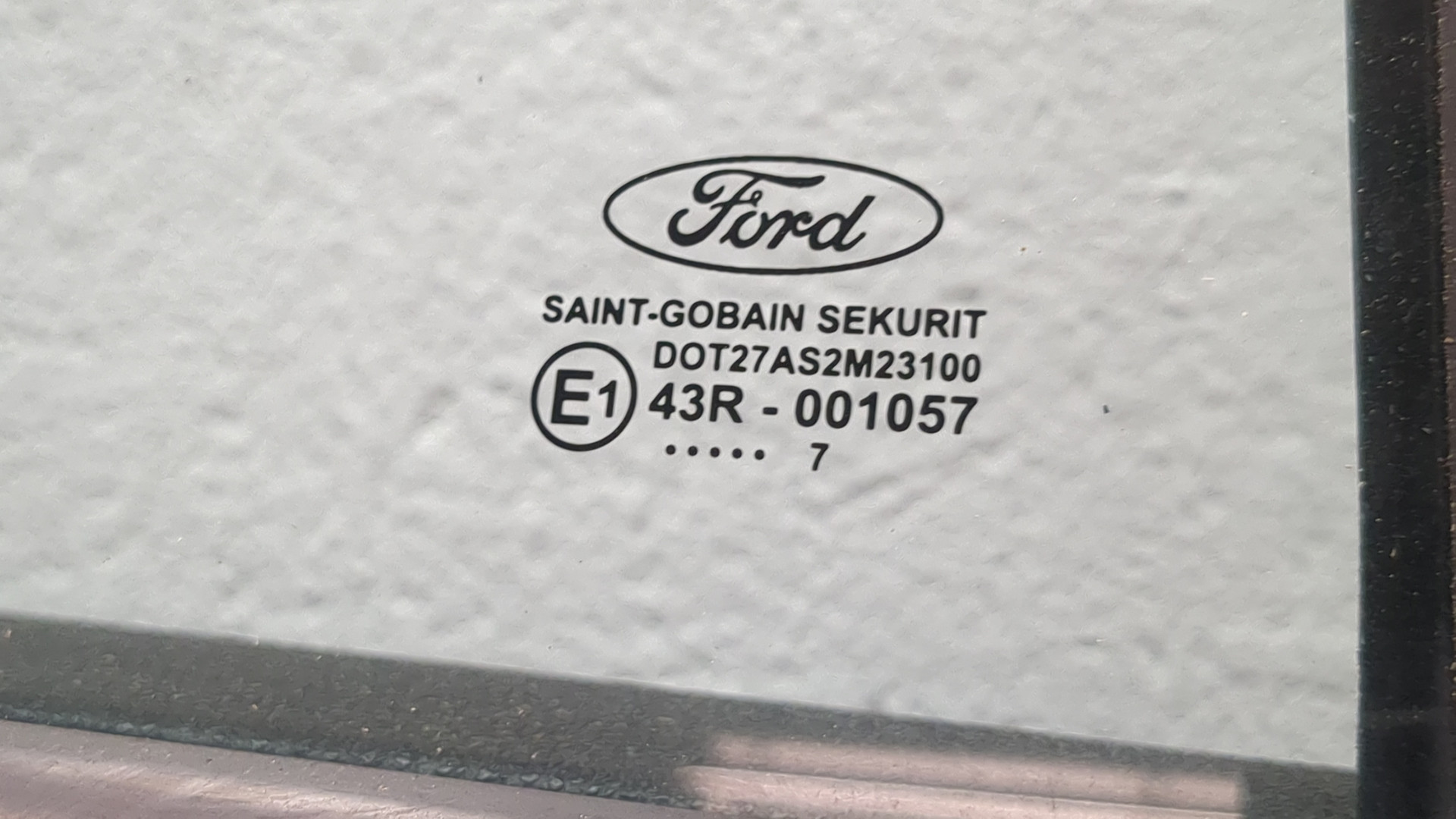 Дверь задняя правая