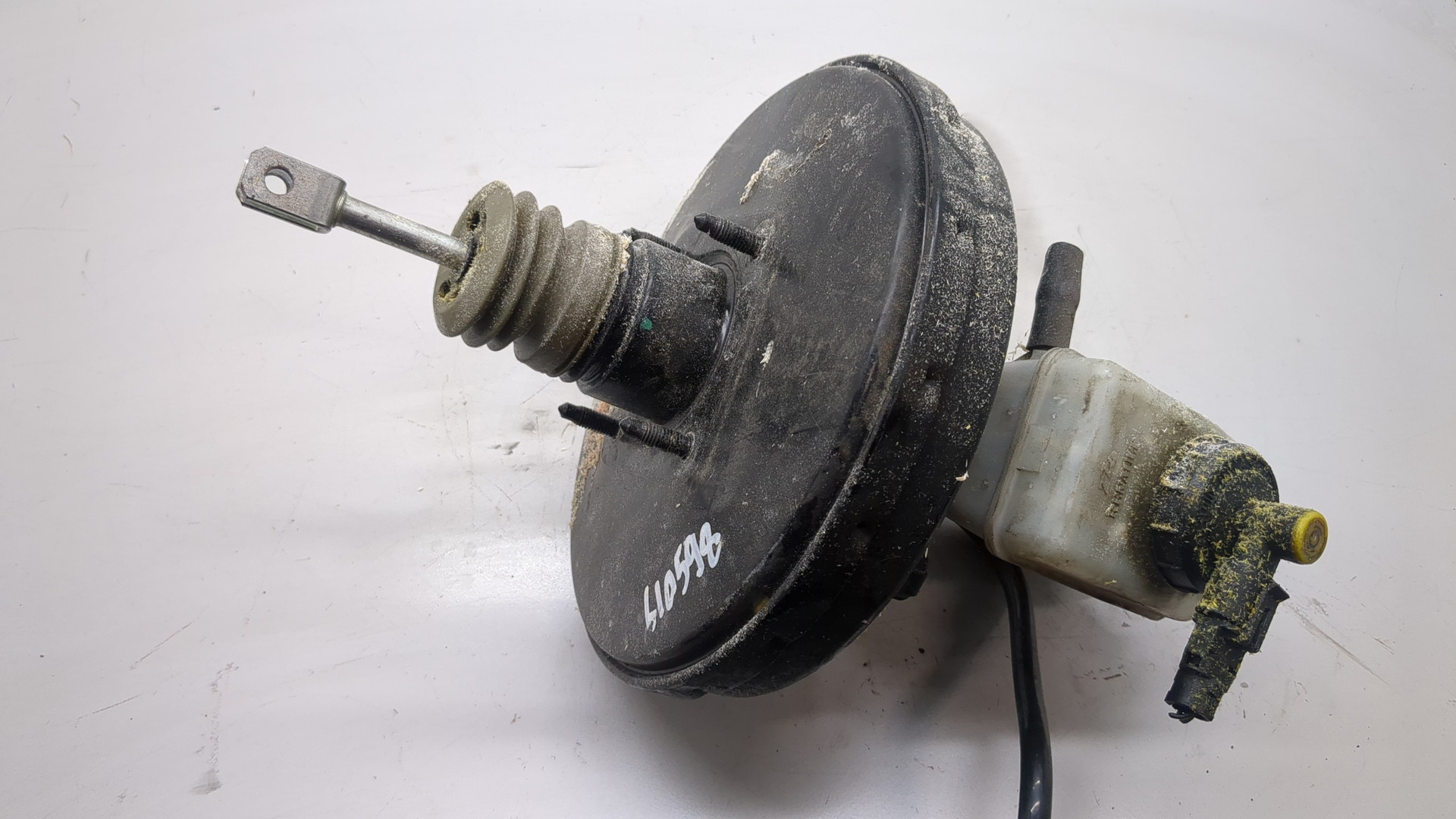 Цилиндр тормозной главный