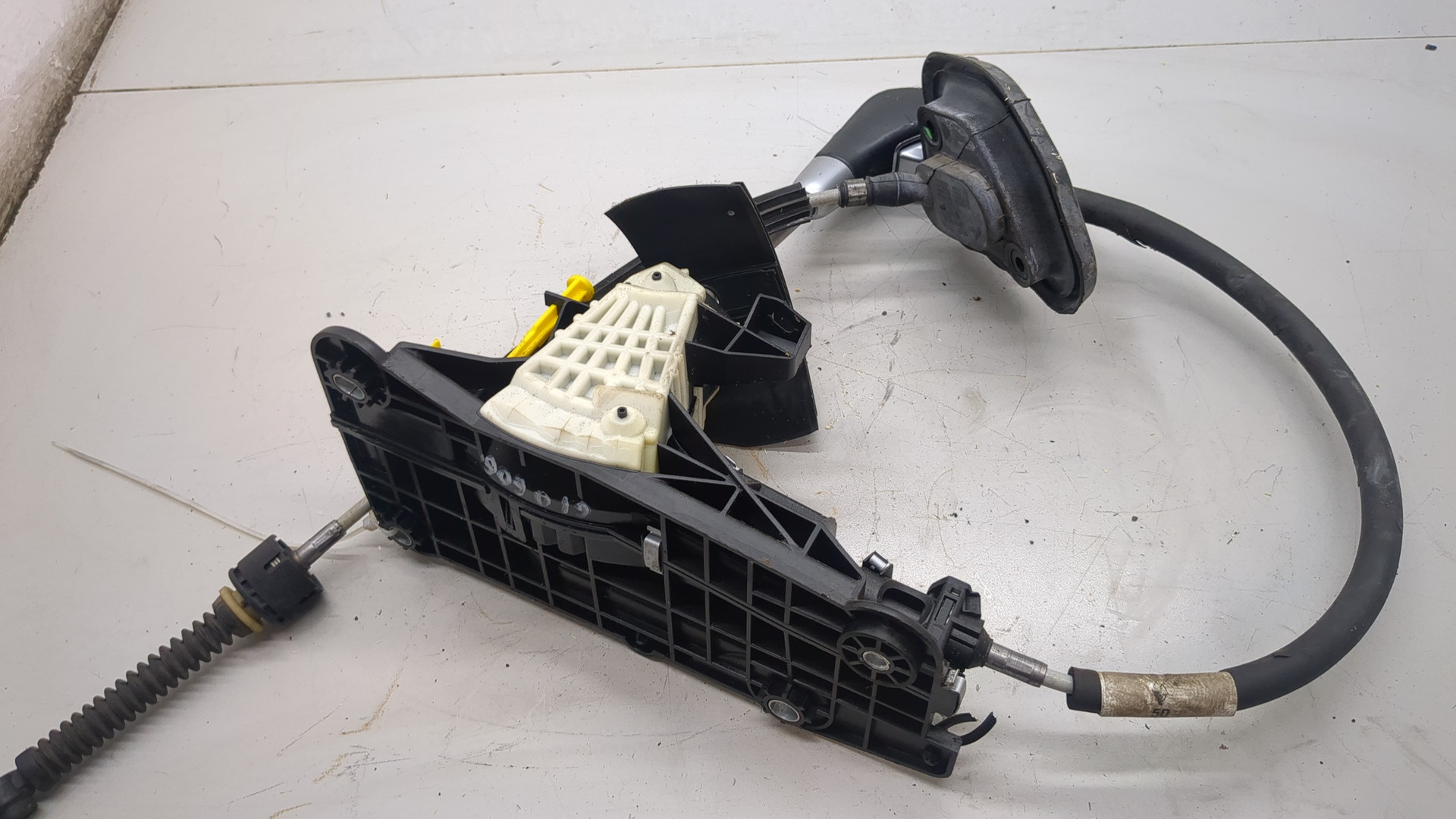 Кулиса МКПП / АКПП