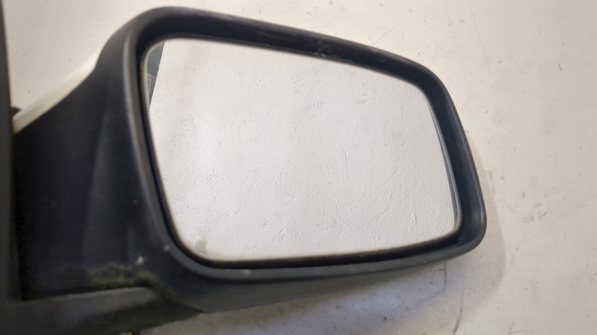 Зеркало правое электрическое