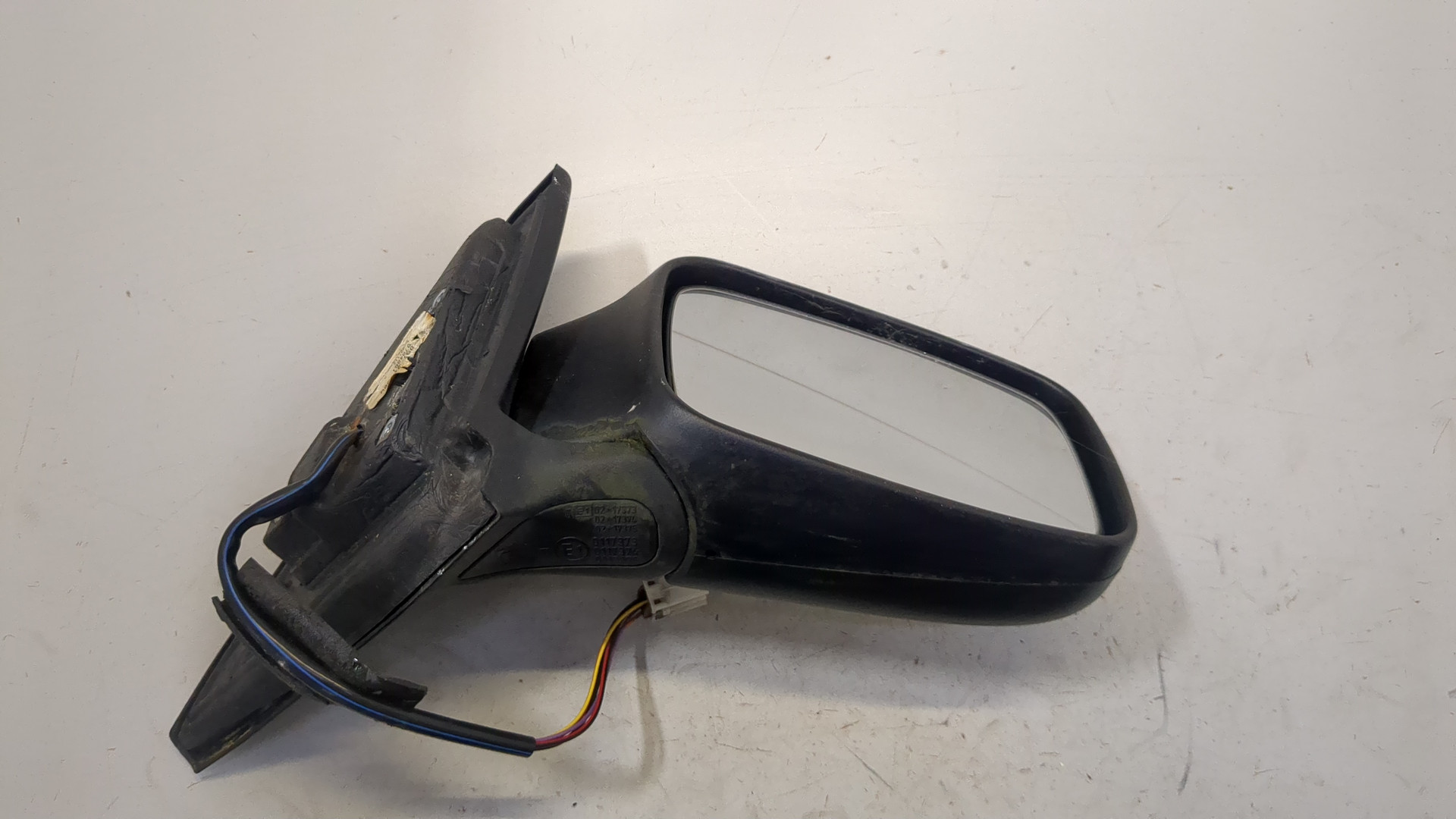 Зеркало правое электрическое