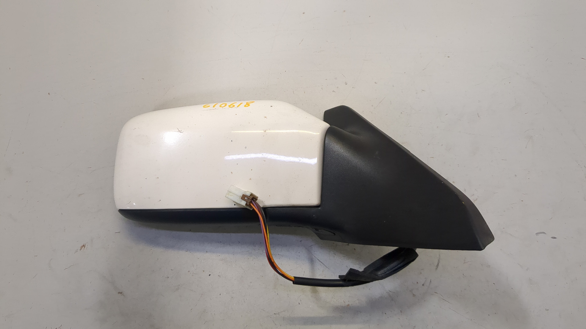 Зеркало правое электрическое