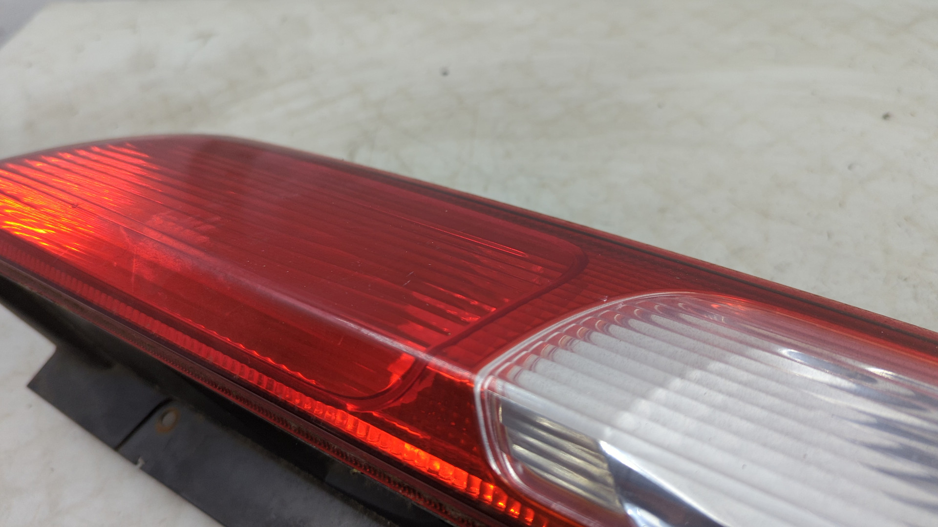 Фонарь задний левый