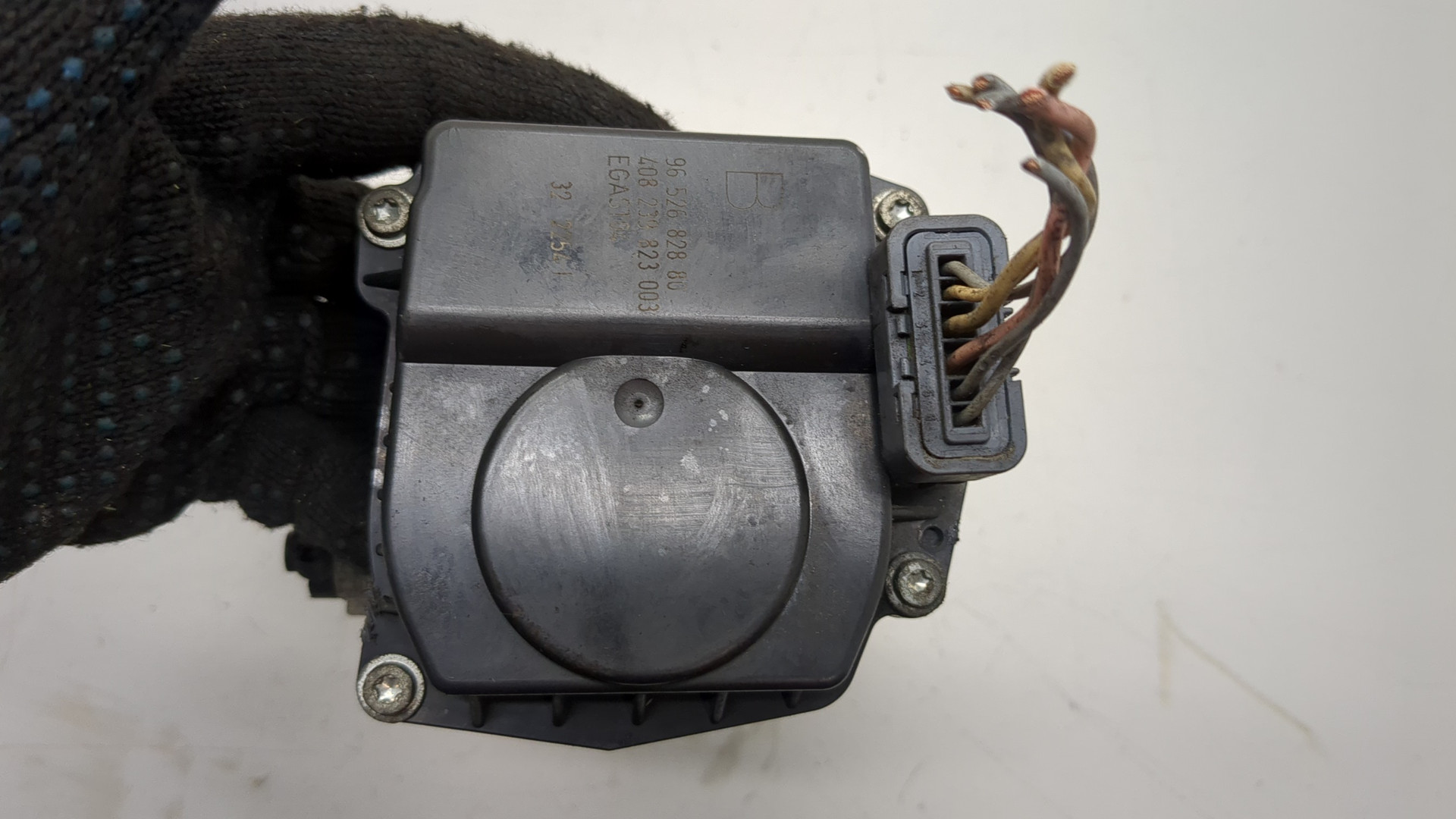 Заслонка дроссельная электрическая