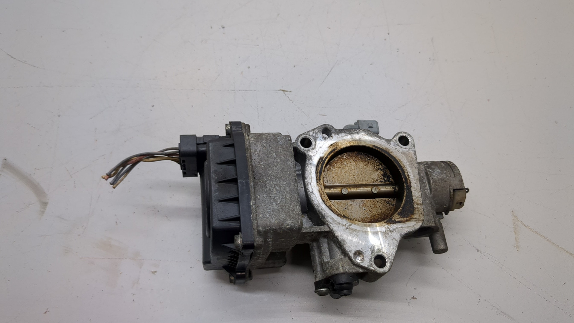 Заслонка дроссельная электрическая