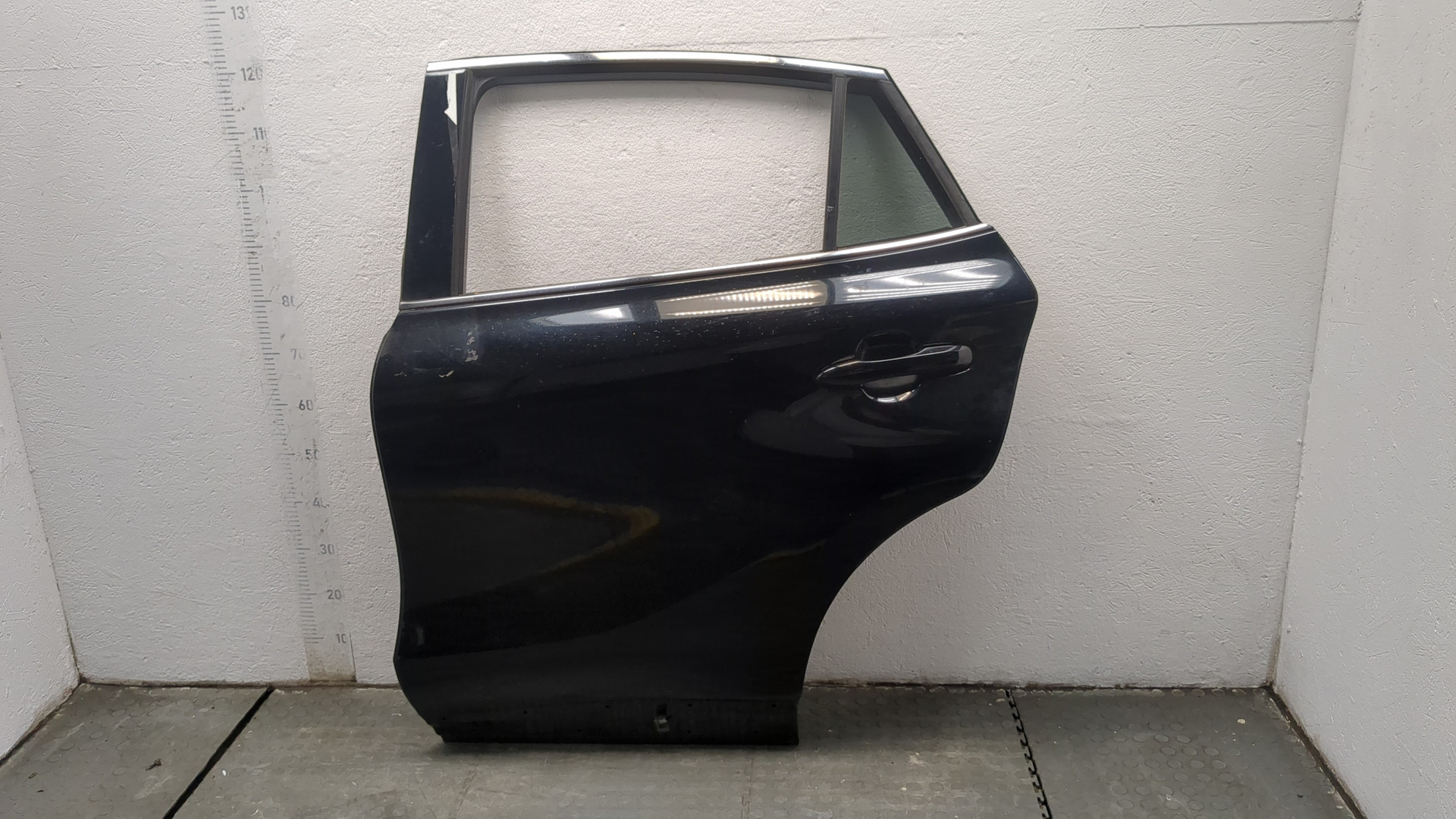 Дверь задняя левая