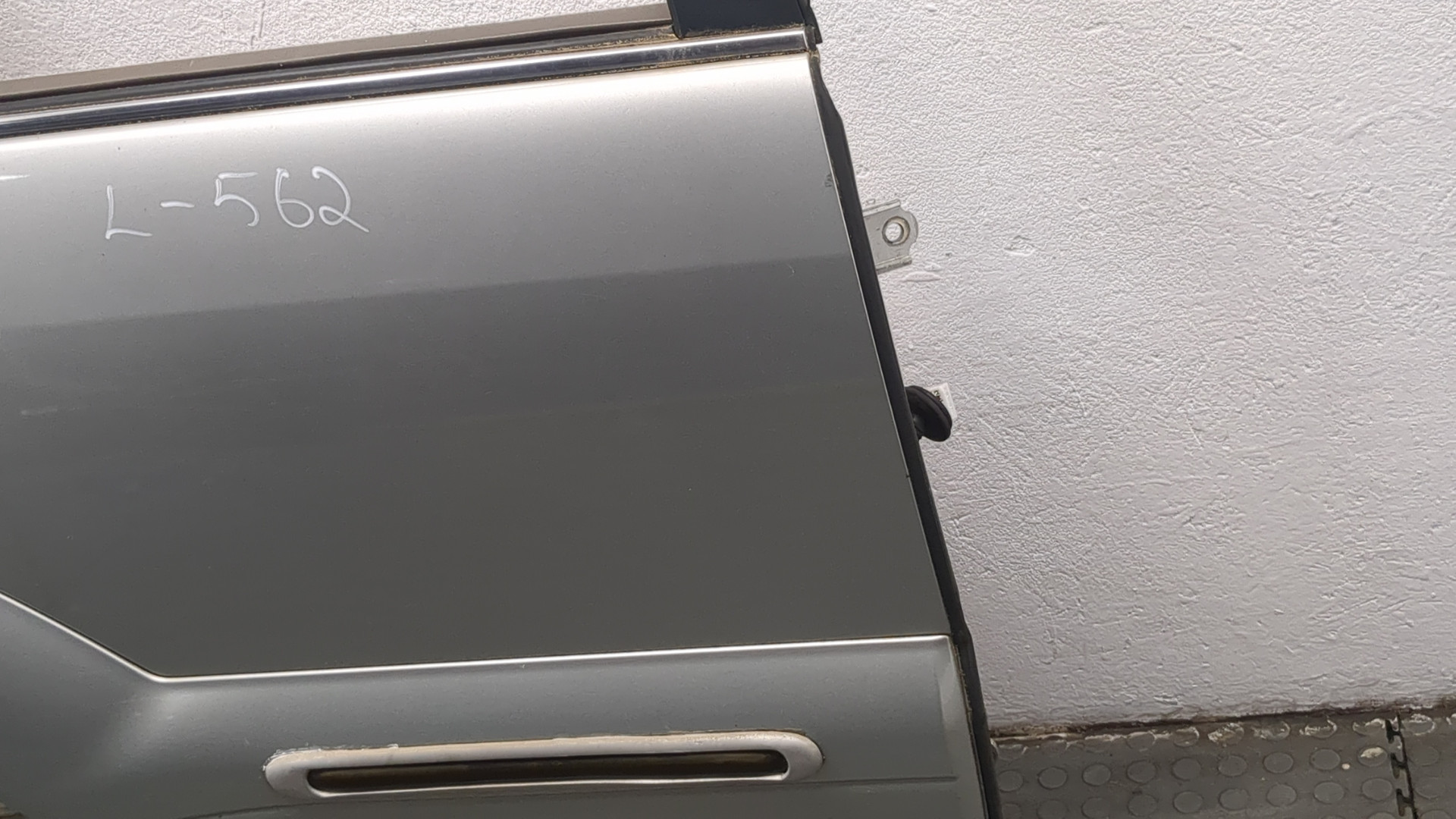 Дверь задняя правая