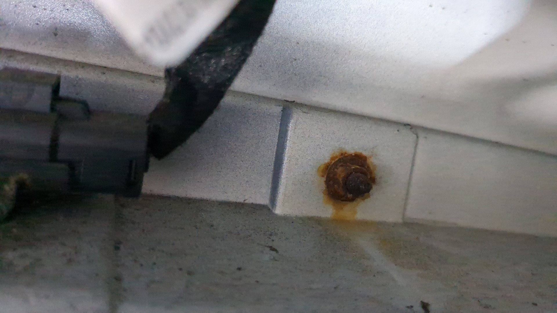 Дверь багажника