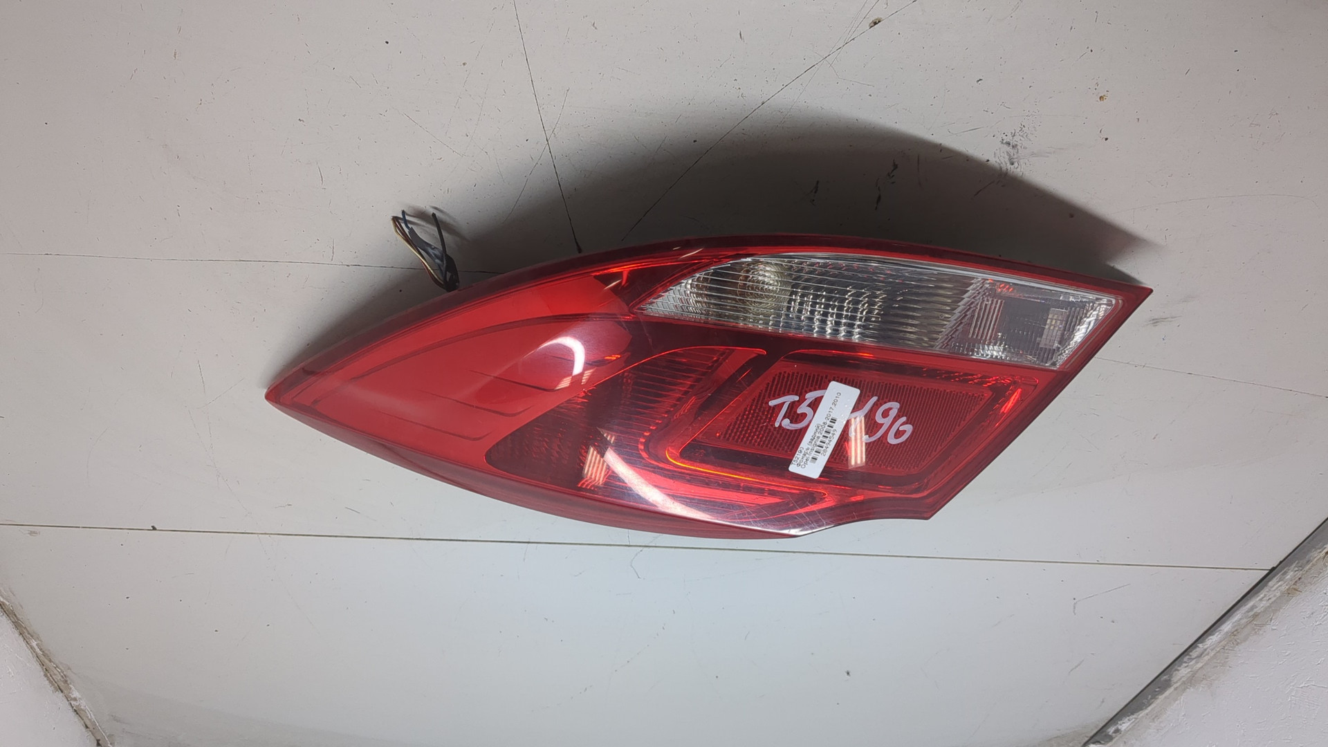 Фонарь задний правый