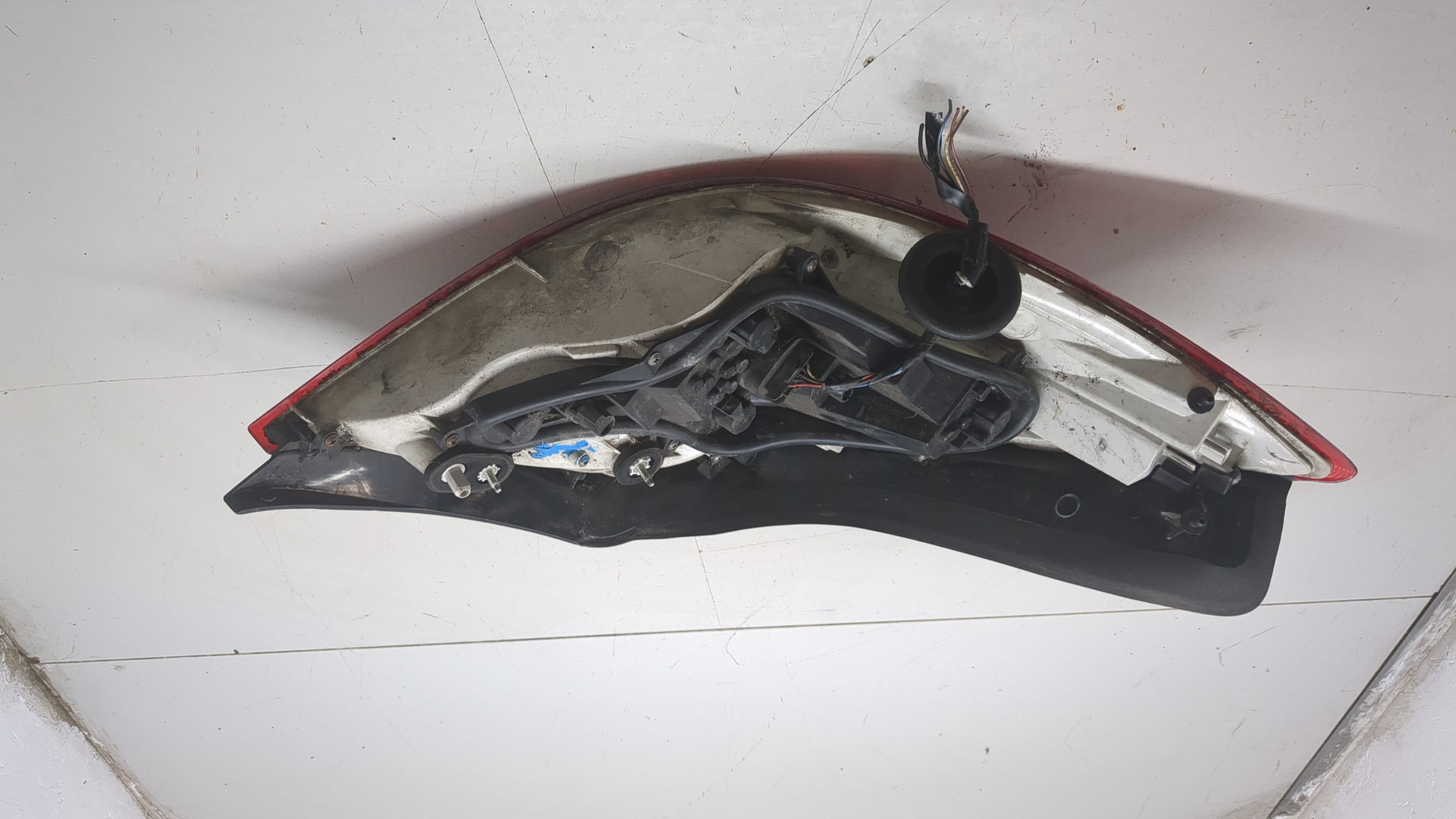 Фонарь задний правый