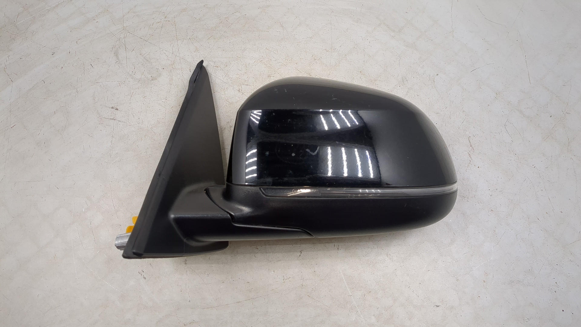 Зеркало левое электрическое