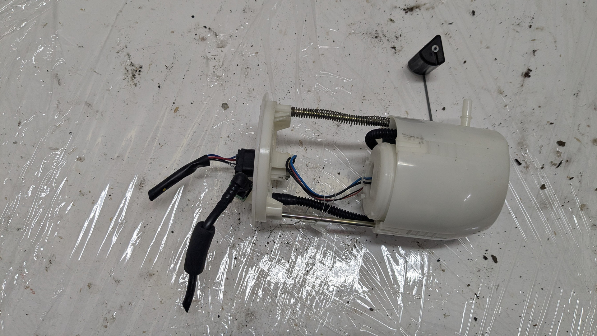 Насос топливный электрический