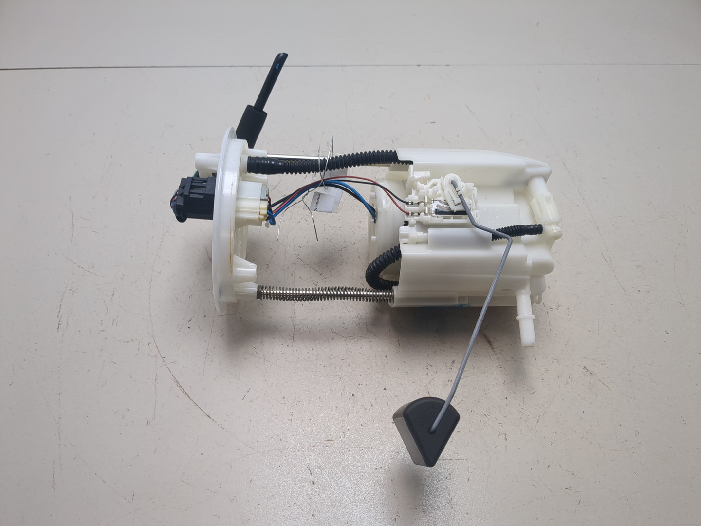 Насос топливный электрический