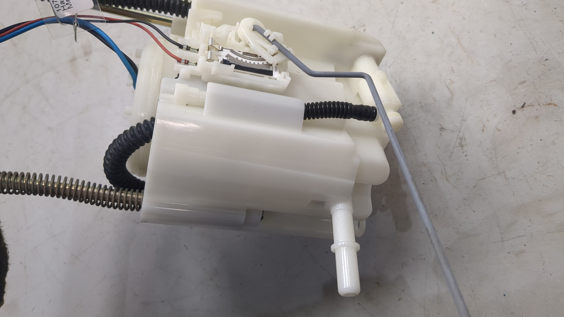 Насос топливный электрический