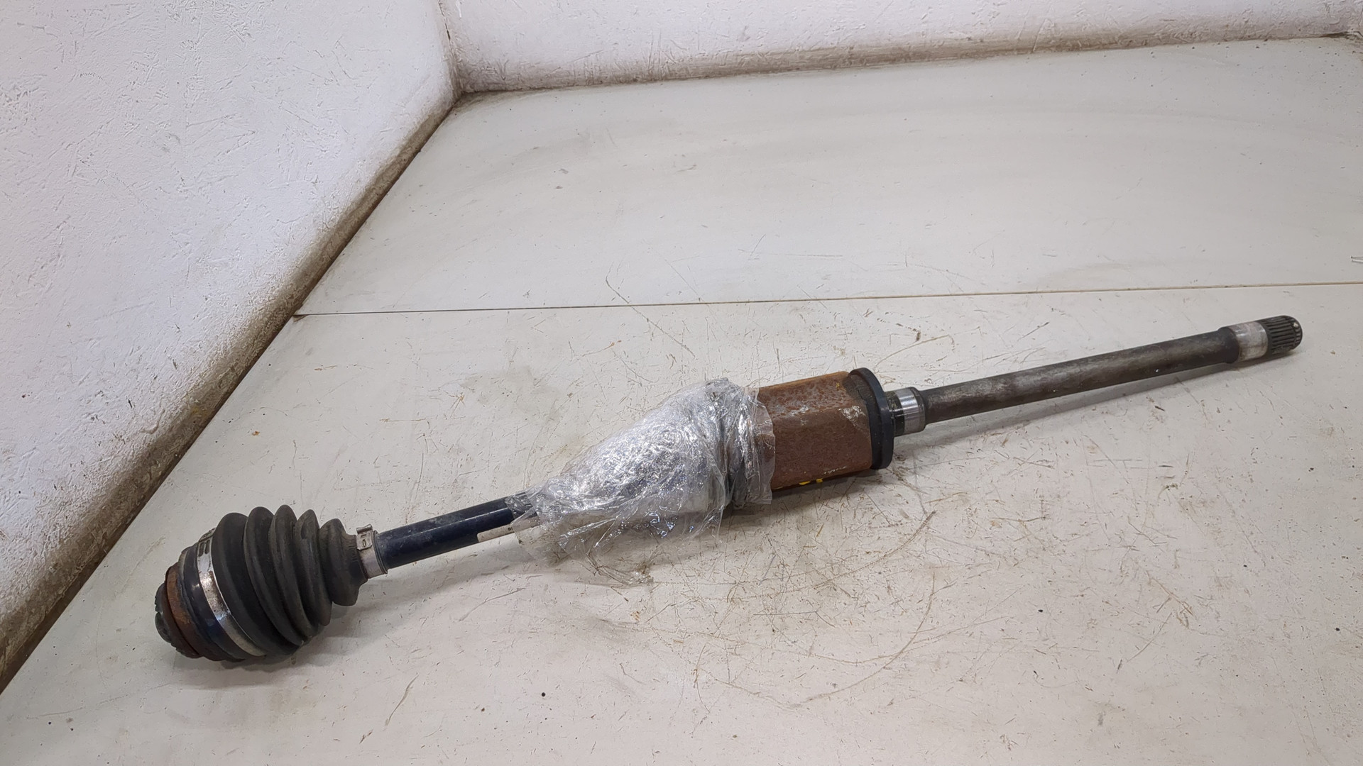 Полуось передняя правая