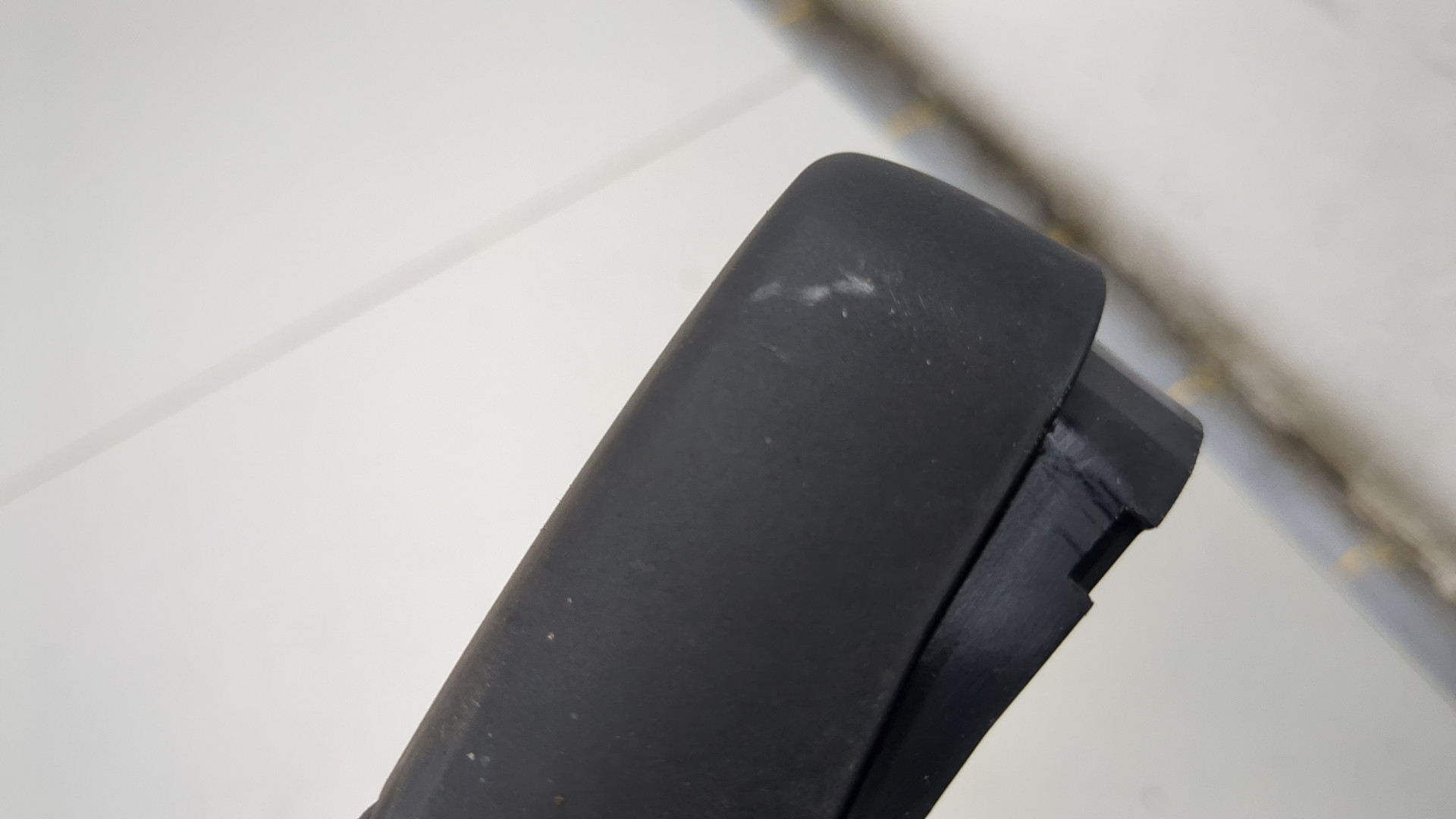 Поводок стеклоочистителя заднего