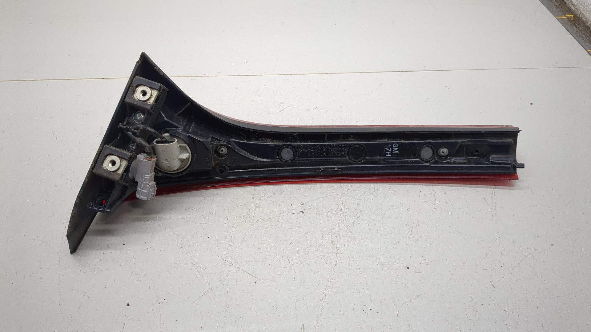 Фонарь задний левый