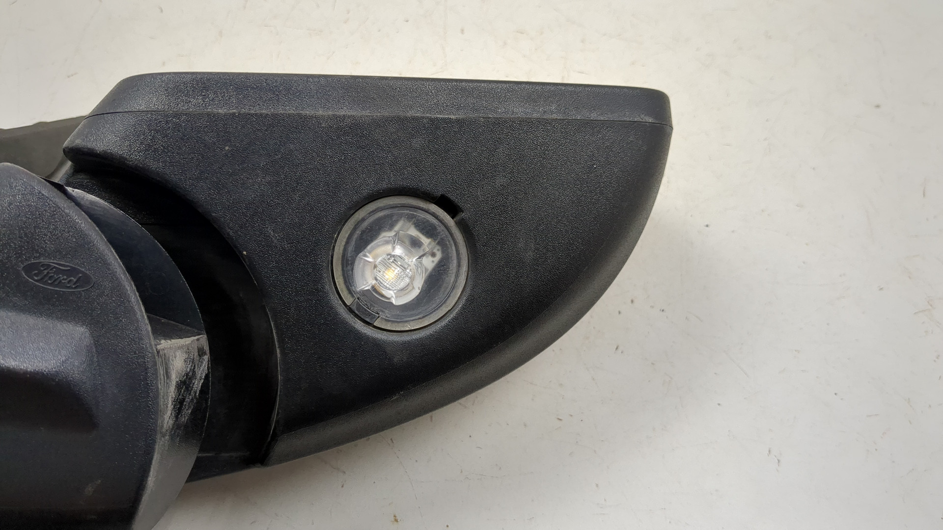 Зеркало правое электрическое