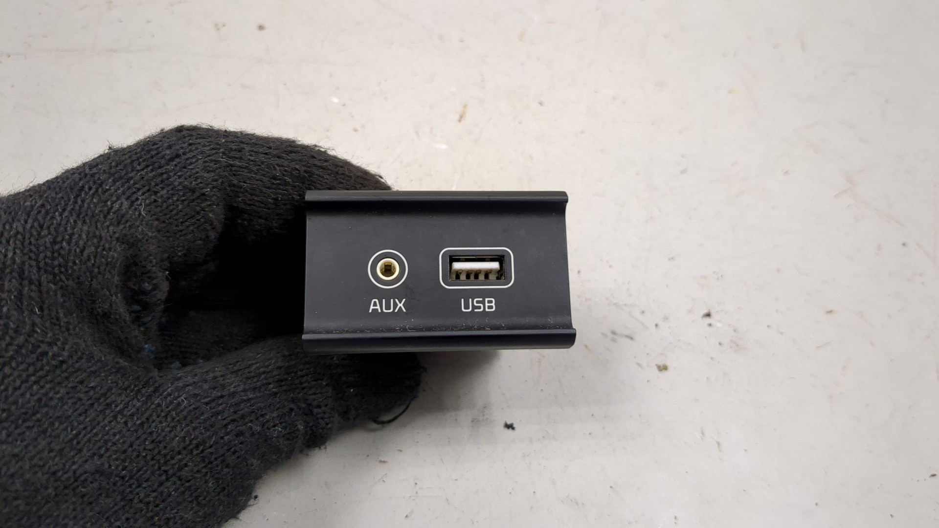 Гнездо AUX / USB IN для Elantra VI (AD) 2015-2020