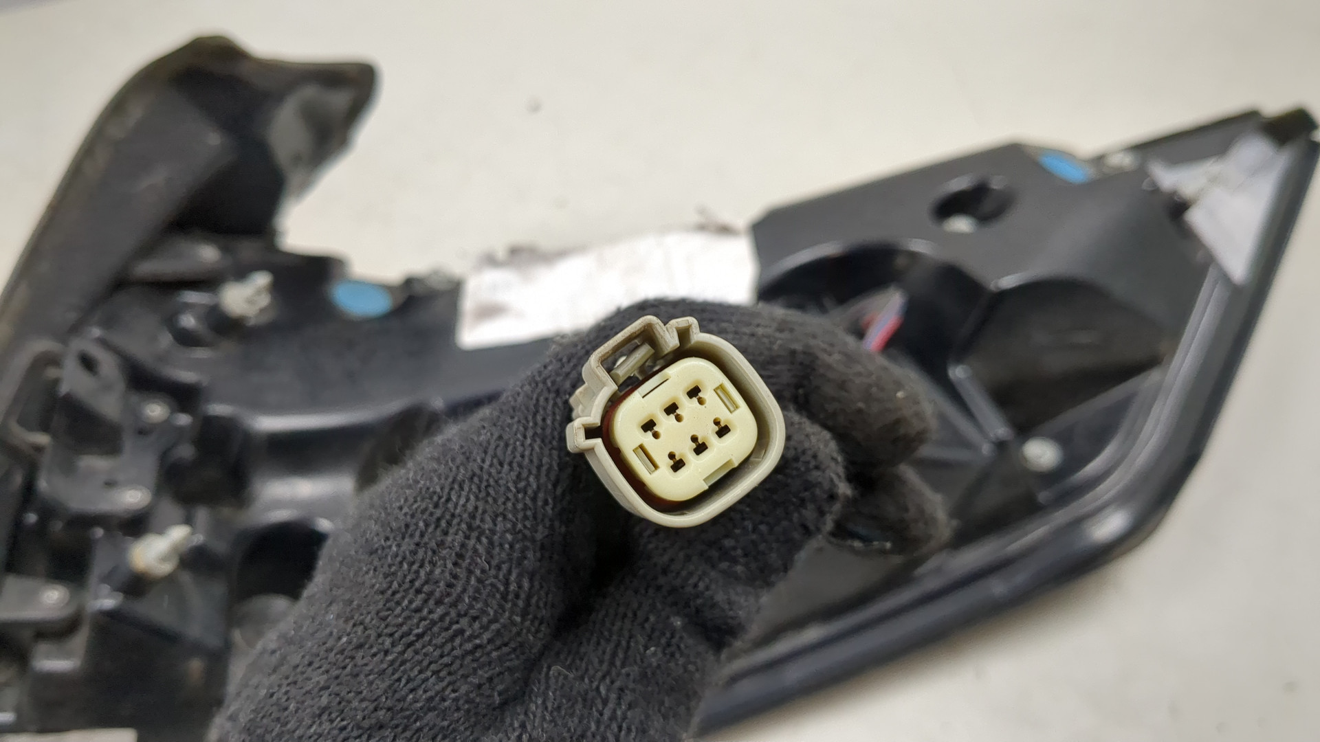 Фонарь задний левый