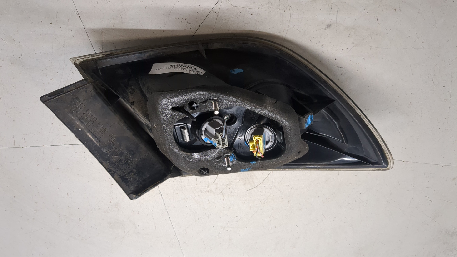 Фонарь задний правый