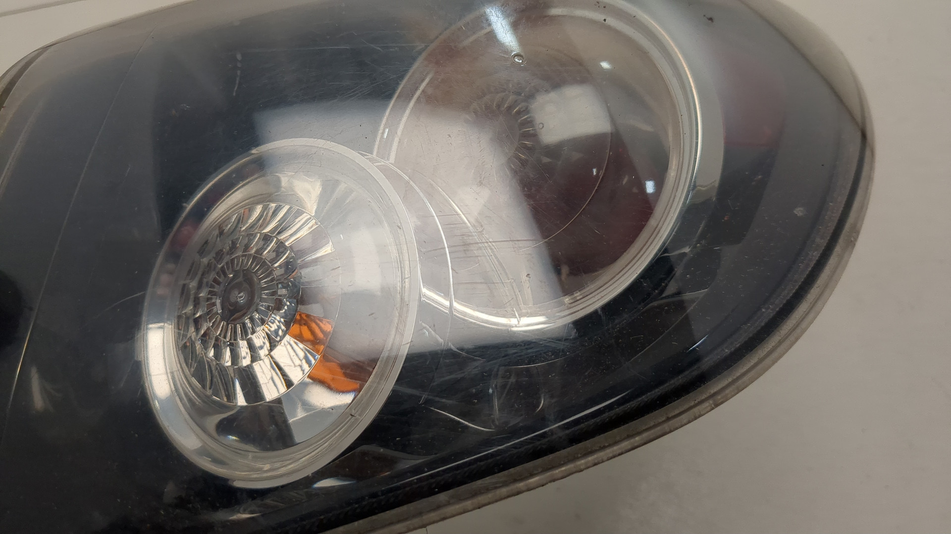 Фонарь задний правый