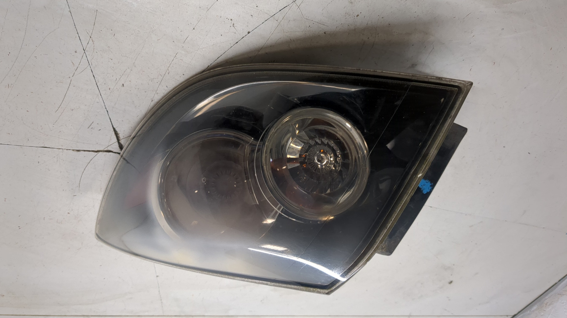 Фонарь задний правый