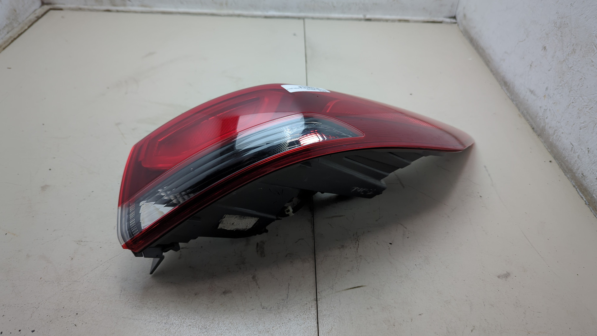 Фонарь задний правый