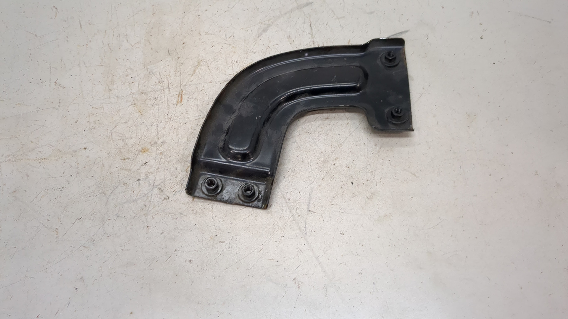 Кронштейн крепления крыла