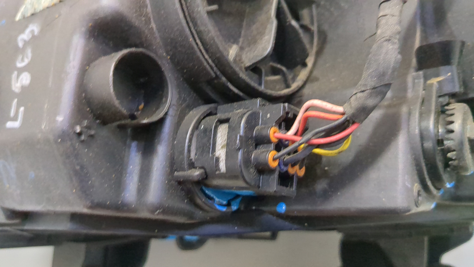 Фара правая