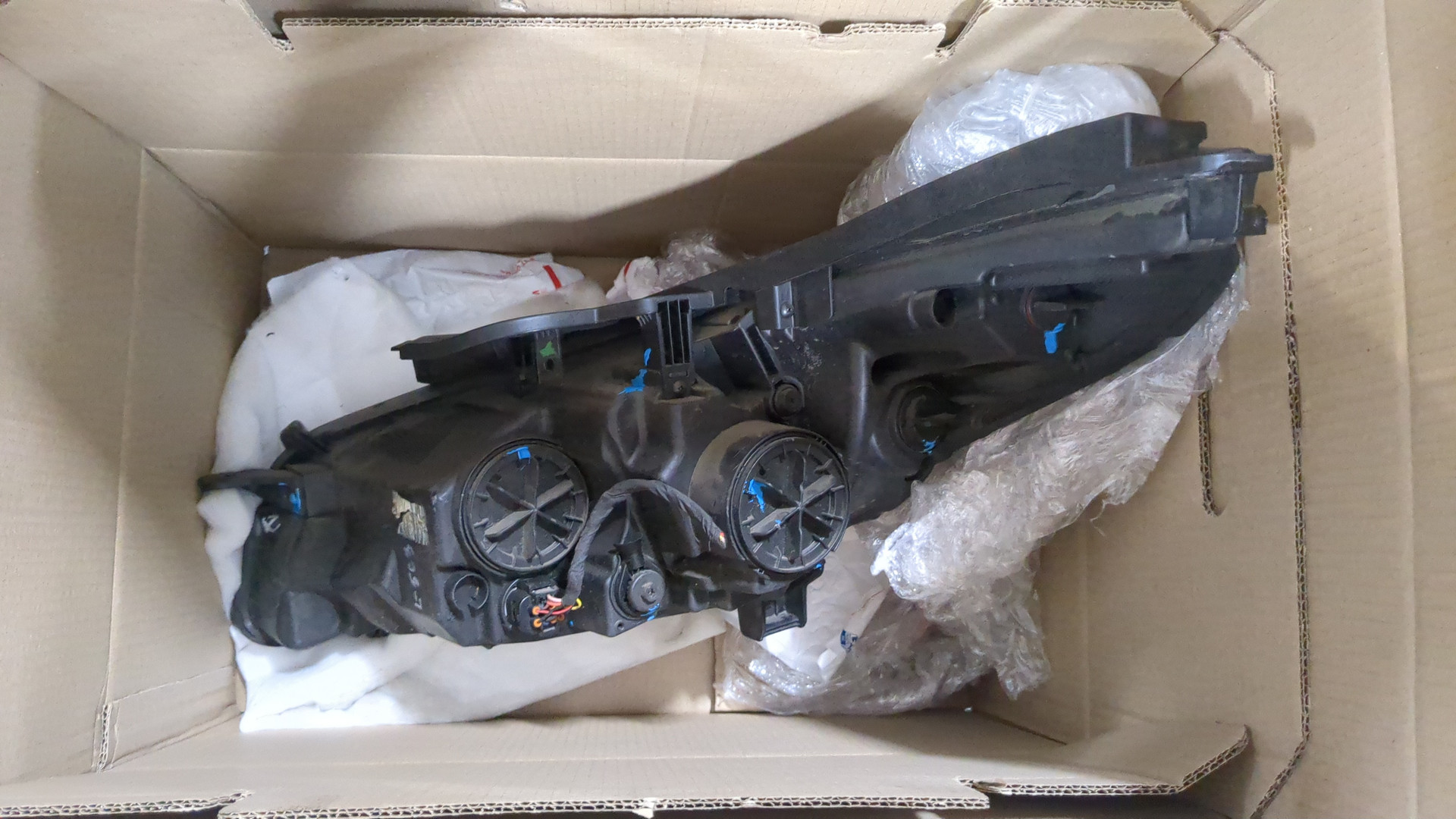 Фара правая