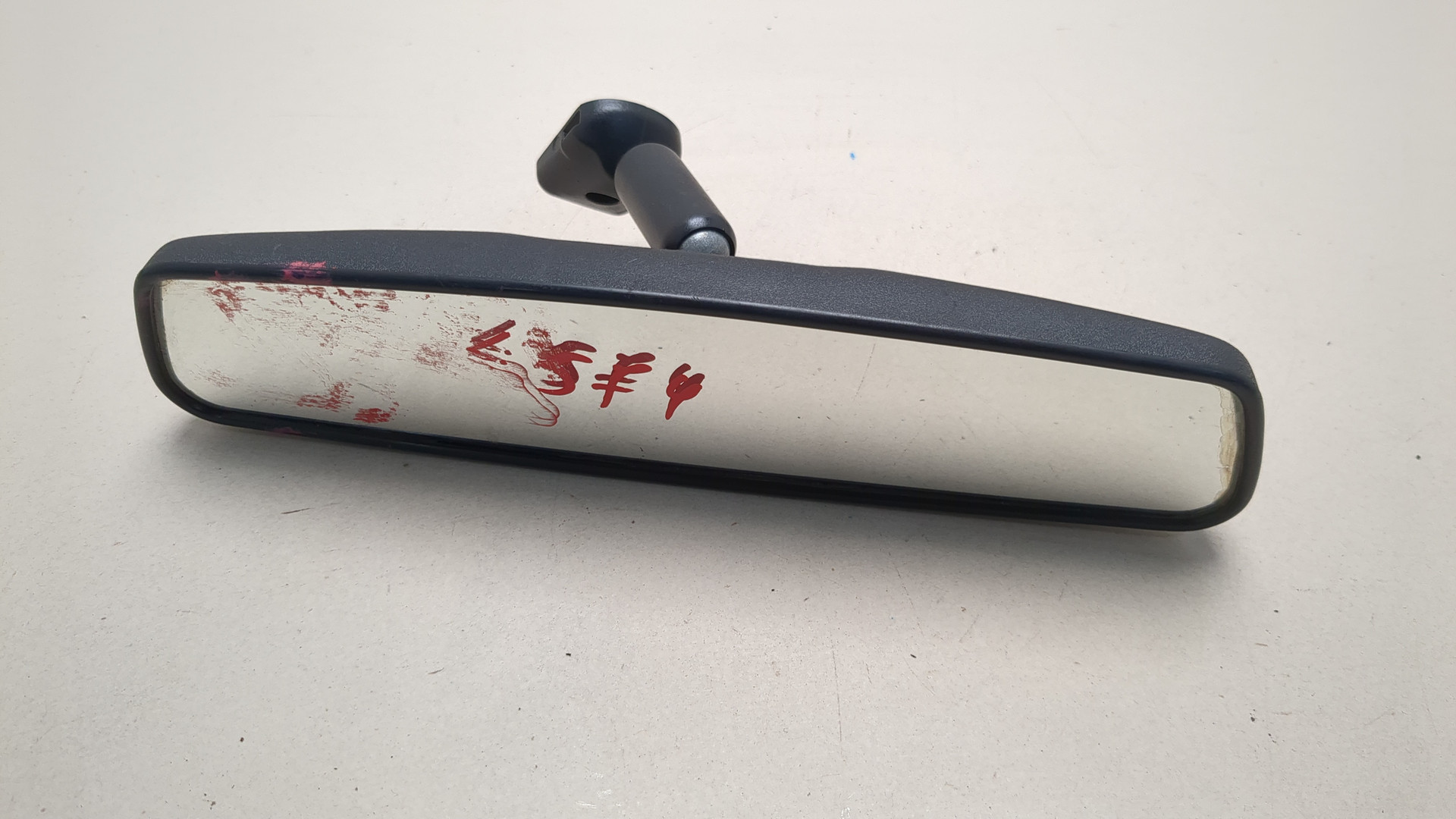 Зеркало заднего вида