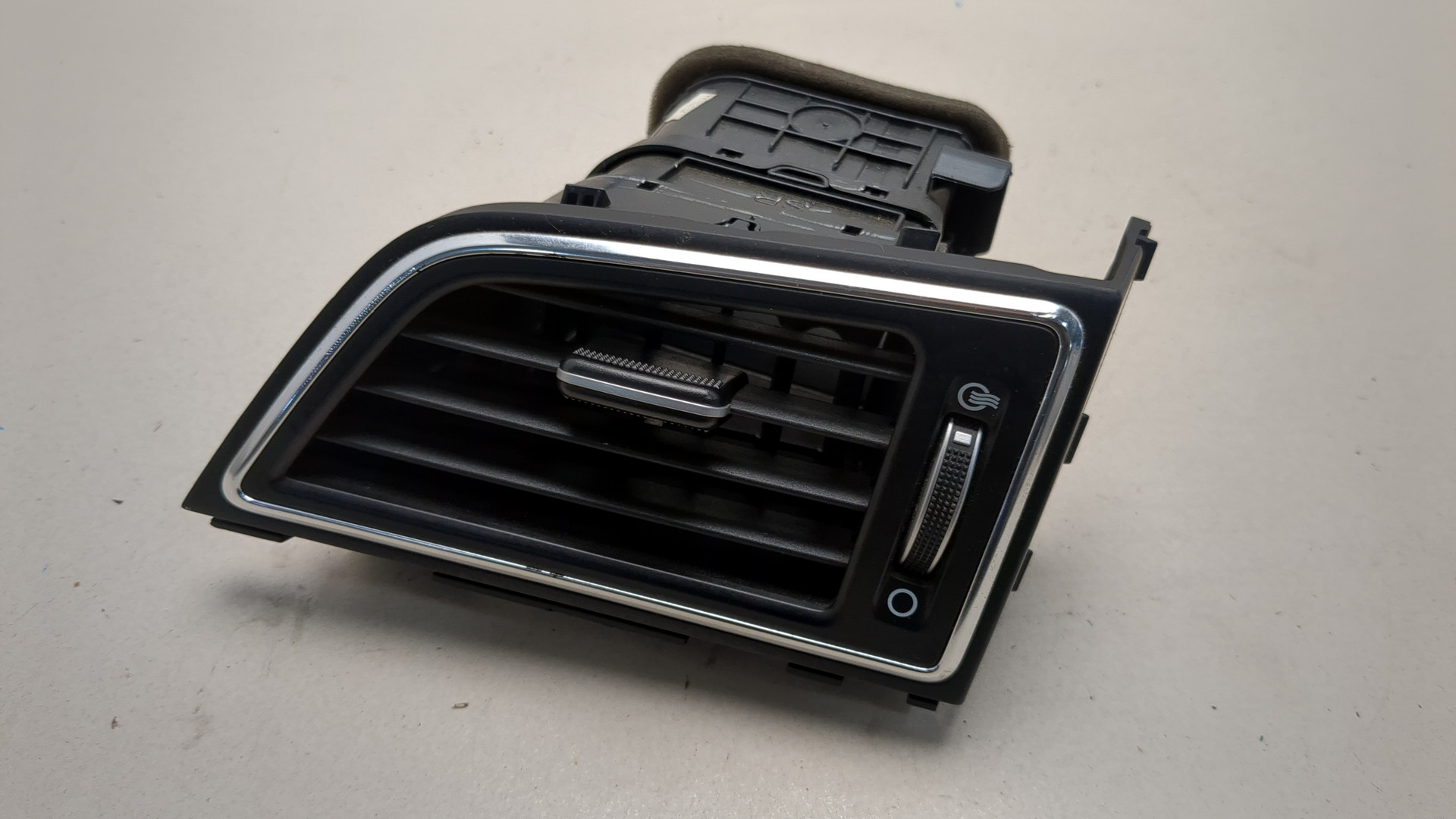 Дефлектор воздушный