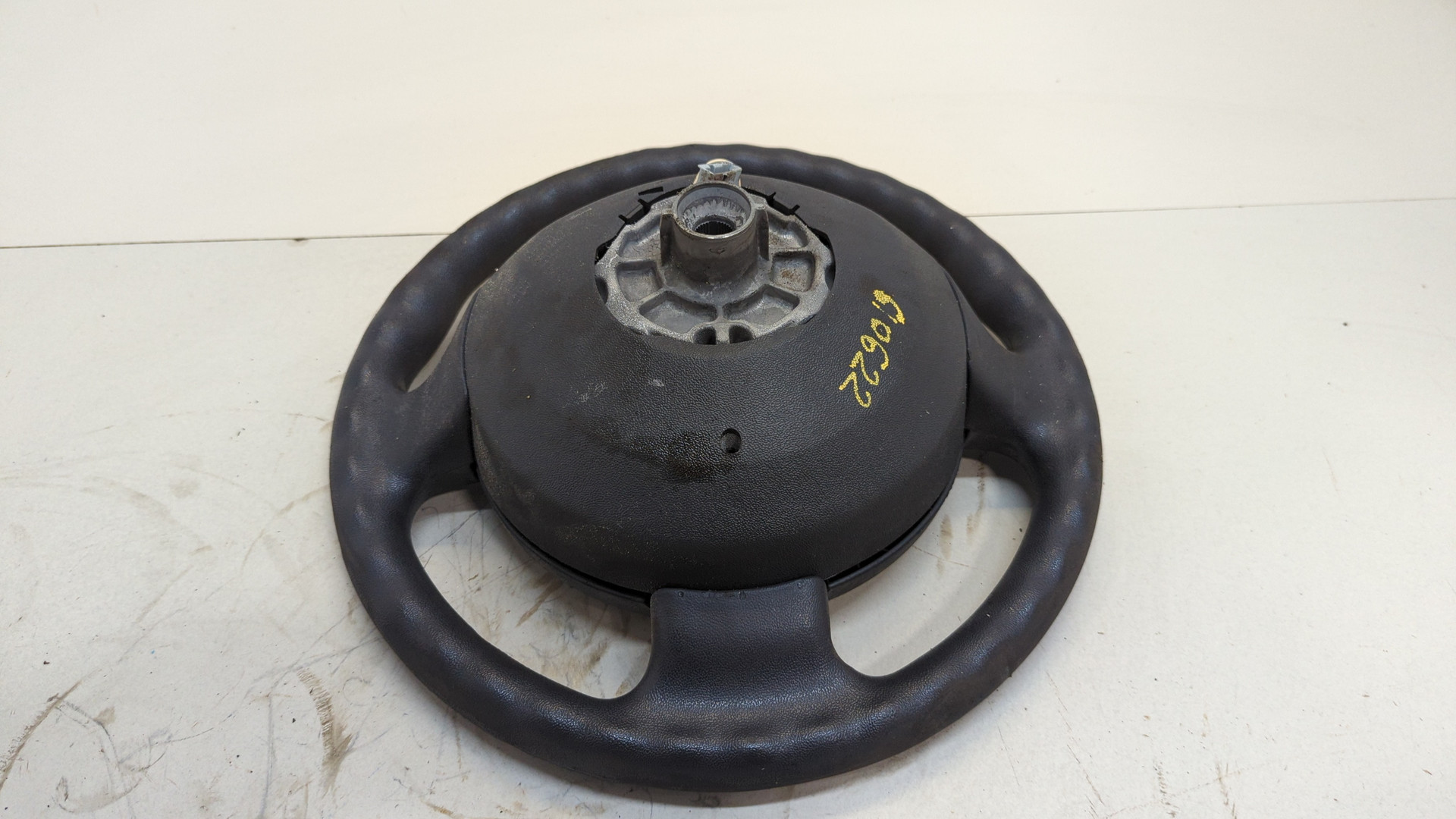 Рулевое колесо (руль)