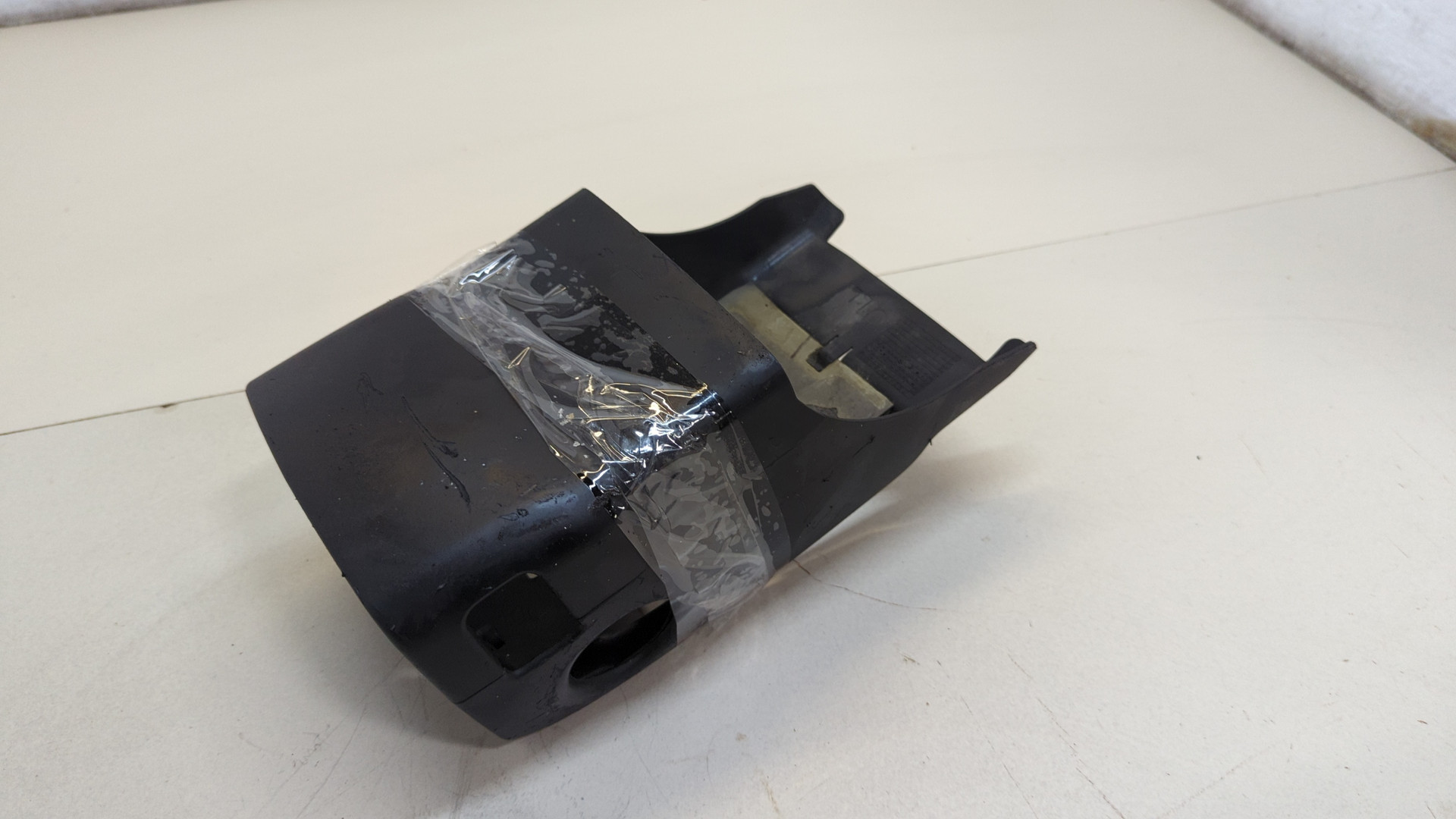 Кожух рулевой колонки