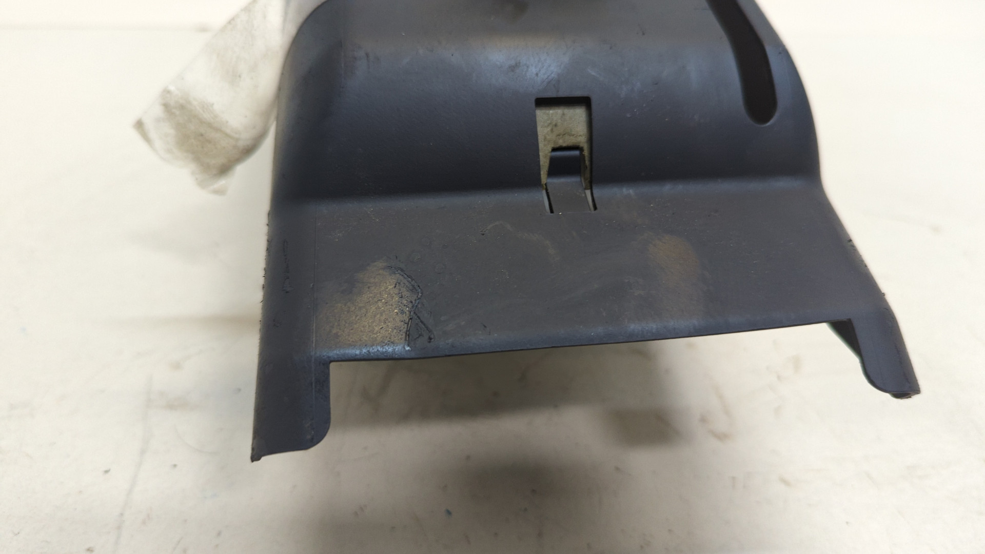 Кожух рулевой колонки