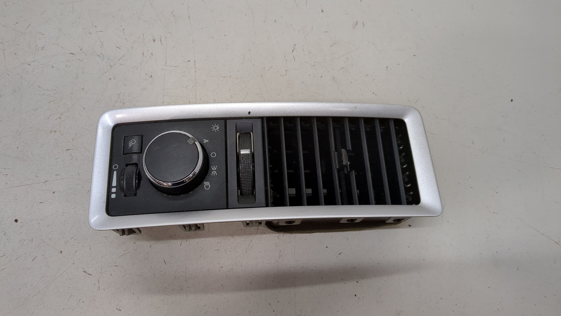 Переключатель света фар