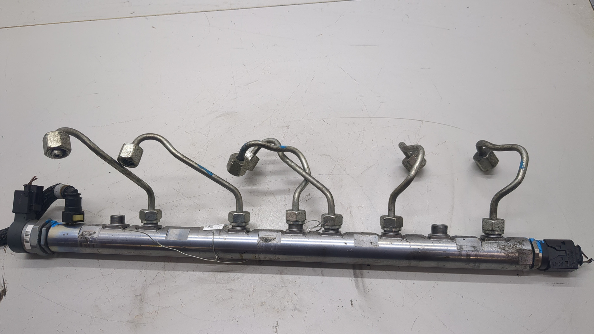 Рейка топливная (рампа)